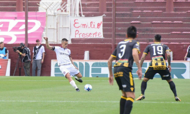 Olimpo sorprendió a Lanús