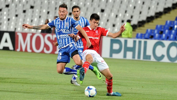 Godoy Cruz volvió a ganar como local ante Huracán