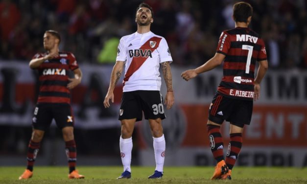 Guardando jogo para octavos