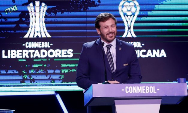 La FIFA castiga severamente a la mano derecha de Alejandro Domínguez