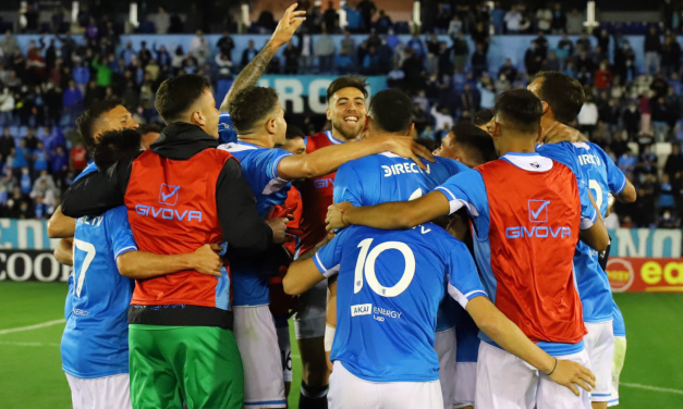 ¡No les importó nada! Un equipo de Argentina llenó la cancha en la vuelta del público a los estadios a pesar de estar prohibido