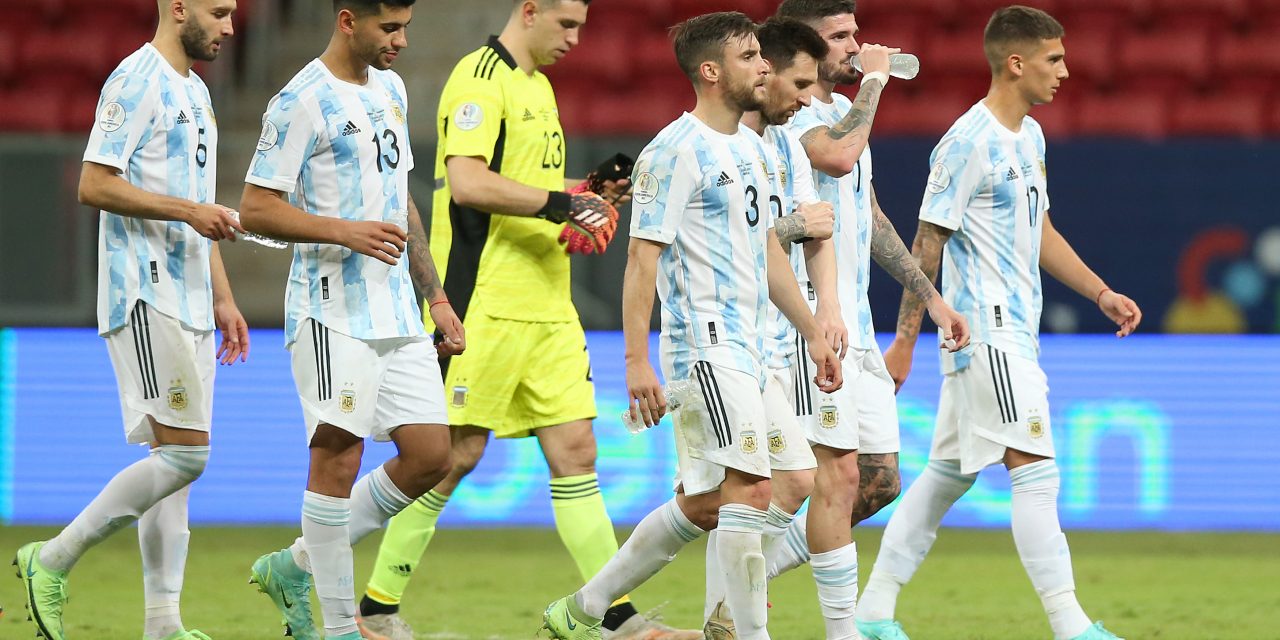 Campeonato del Mundo: El tremendo dato que une a “Dibu” Martínez y a “Cuti” Romero en la selección Argentina