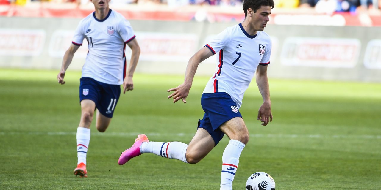 La rompe en el Borussia Dortmund, podría haber jugador en la selección Argentina, Inglaterra, Portugal pero eligió Estados Unidos