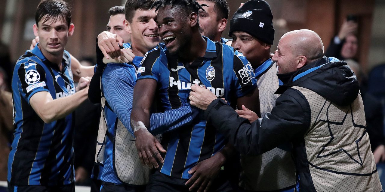 Premier League: Newcastle podría ir por Duvan Zapata ya que el Atalanta le pone un precio muy bajo