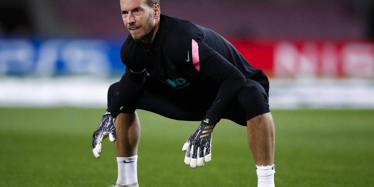Neto tiene una oferta de Premier League para irse del Barcelona