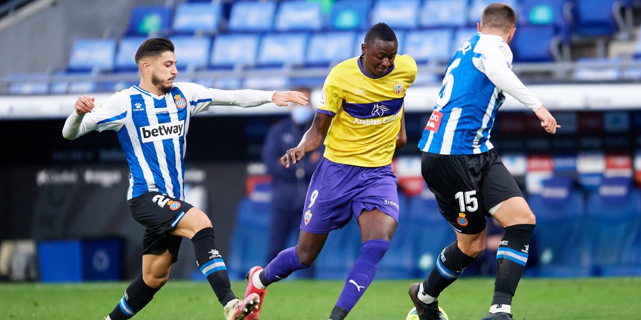 Umar Sadiq reaparece en los planes del Sevilla FC