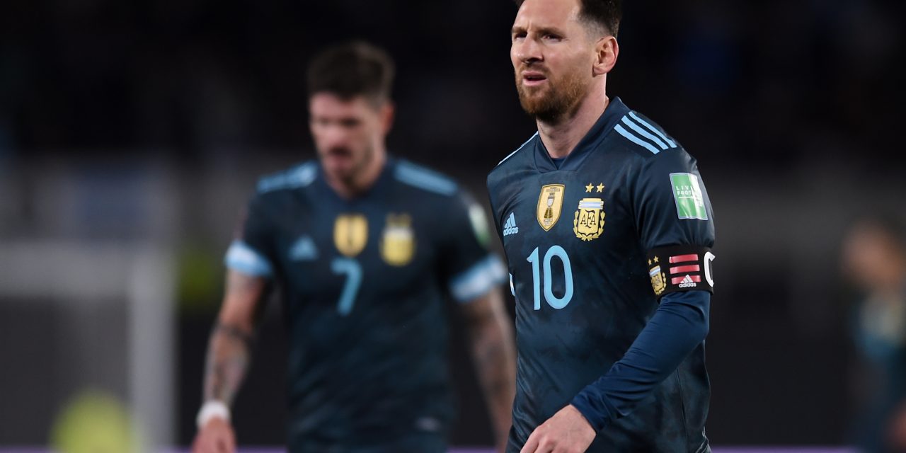 El insólito reemplazo de Messi: Scaloni sorprende en la práctica de la selección Argentina