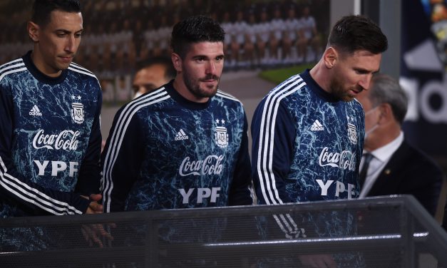 Duro momento en la selección Argentina: La decisión que debió tomar Scaloni y podría afectar a Messi