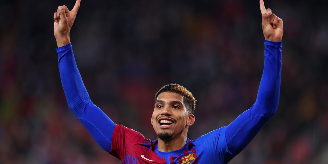 Champions League: El Manchester United dispuesto a pagarle una fortuna a Ronald Araújo