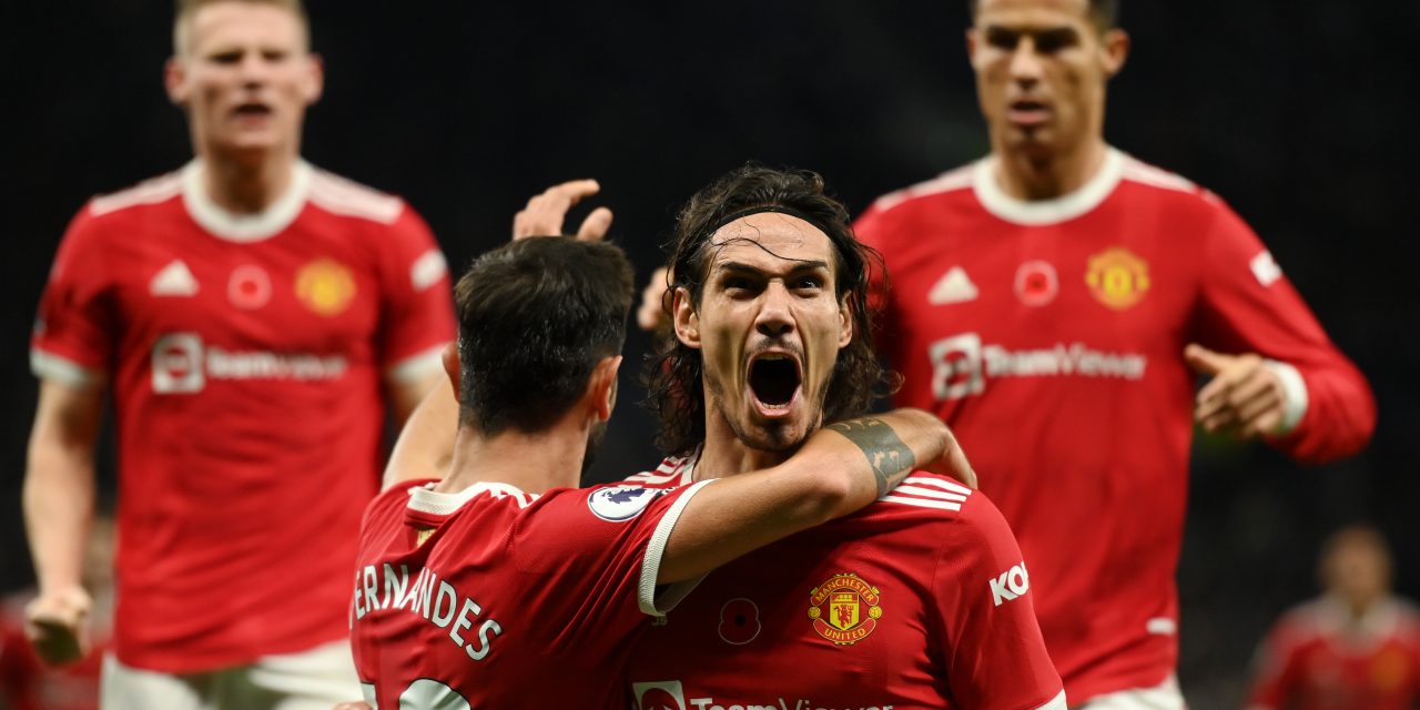 Cavani confirmó que se queda en el Manchester United