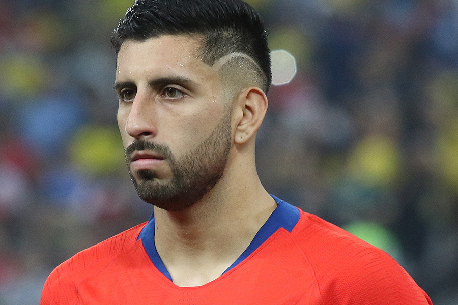 La historia de Guillermo Maripán: El jugador de Chile que agredió a Julián Álvarez en el partido contra Argentina