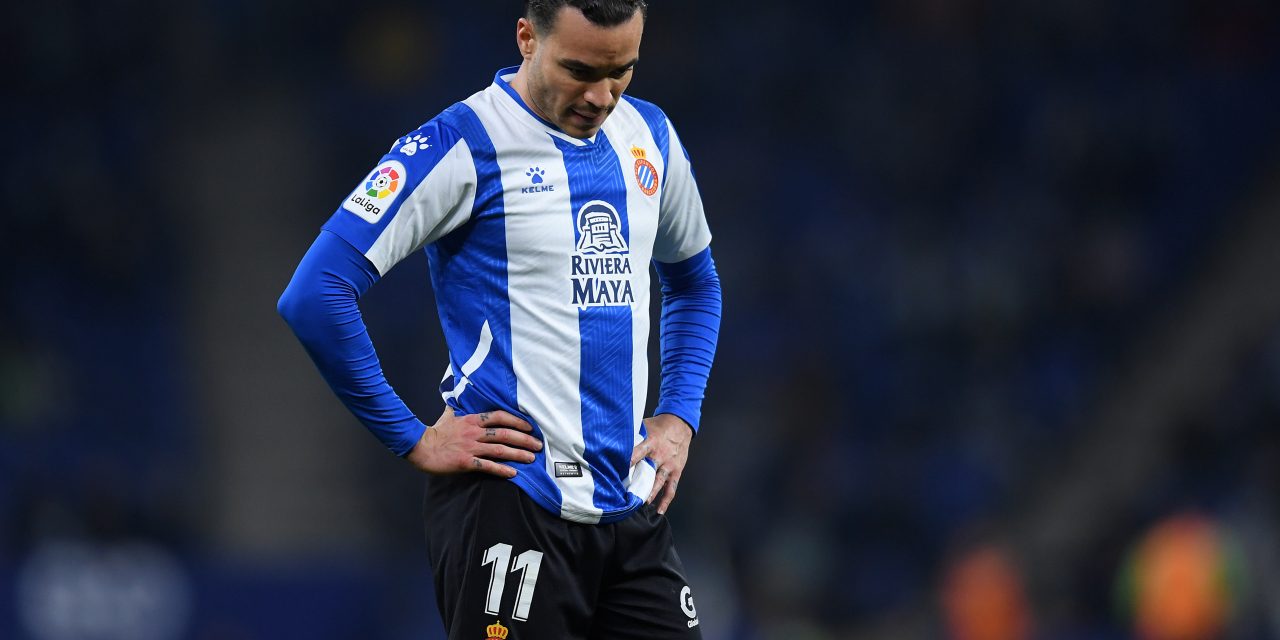 Sevilla, Valencia y Betis luchan por uno de los mejores delanteros de España