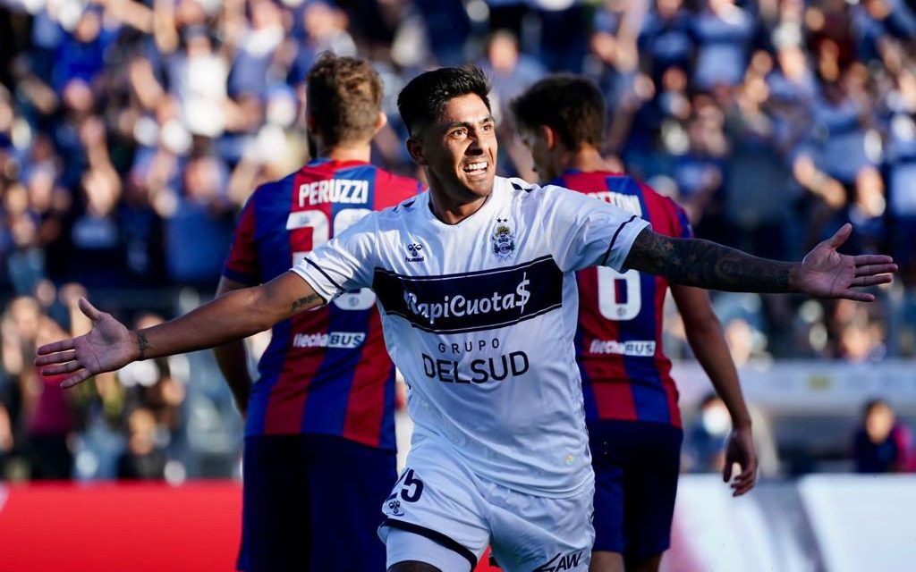 Gimnasia le ganó a San Lorenzo y consiguió su primer triunfo