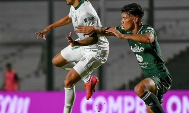 Banfield y Sarmiento de Junín igualaron en un final súper caliente