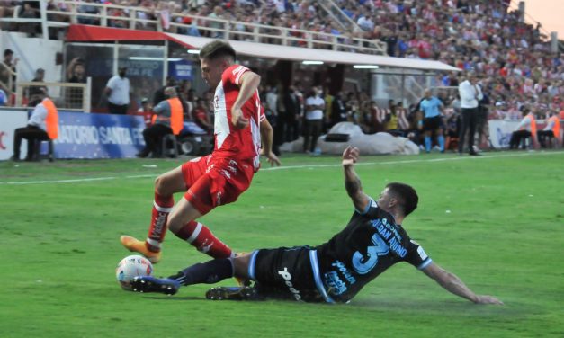 Unión de Santa Fe consolida su gran presente y derrota a Atlético Tucumán
