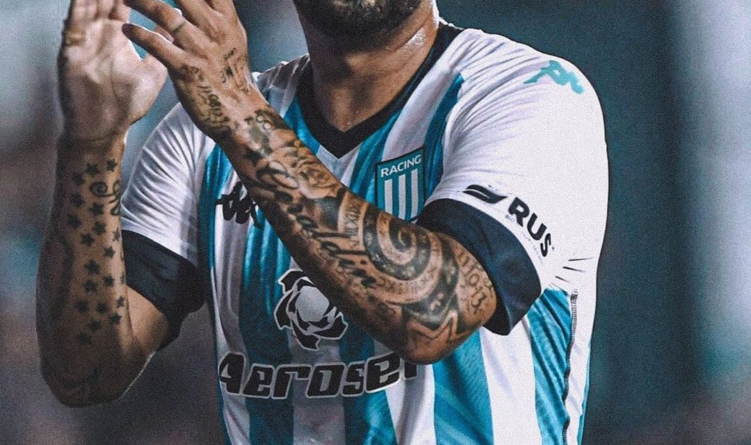 Cardona dio una asistencia fabulosa en Racing vs Argentinos Juniors pero salió rápidamente de la cancha y es duda ante River