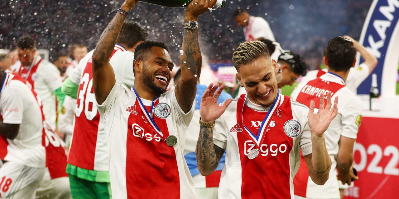 Trabajo en el Barcelona y ahora dirigirá al Ajax de Amsterdam