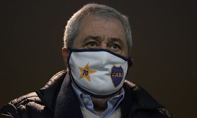 Arde Boca: Ameal pasó un mal momento con los cánticos de la platea