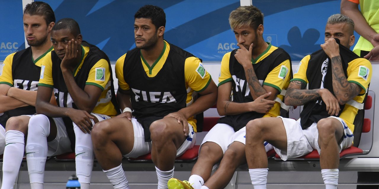 Bombazo en Brasil: Dani Alves y Fernandinho podrían compartir equipo en la Libertadores