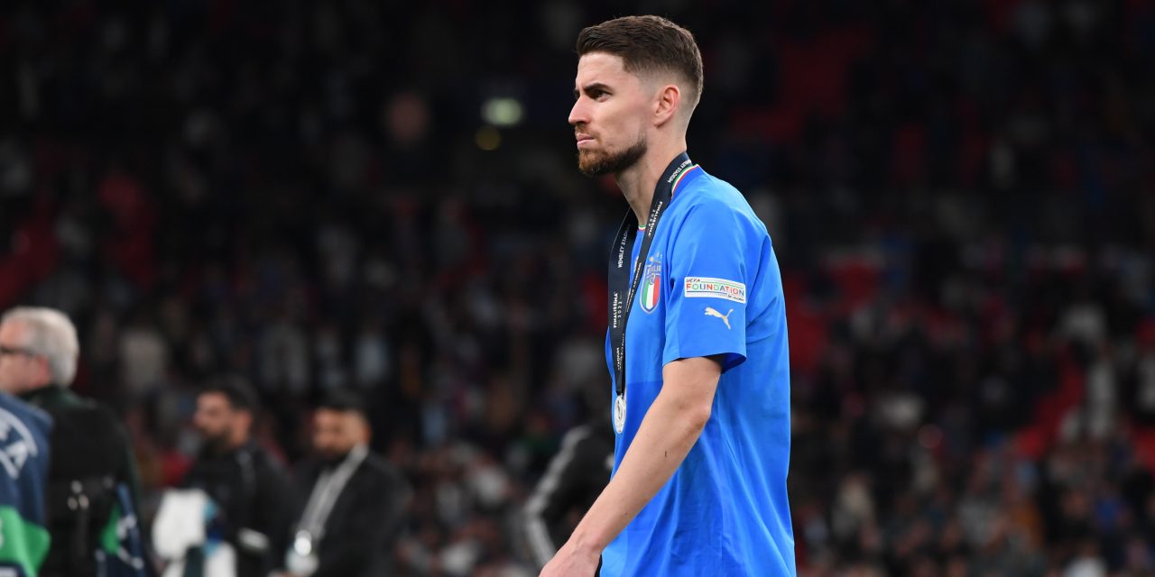 La situación que complica el arribo de Jorginho al Barcelona