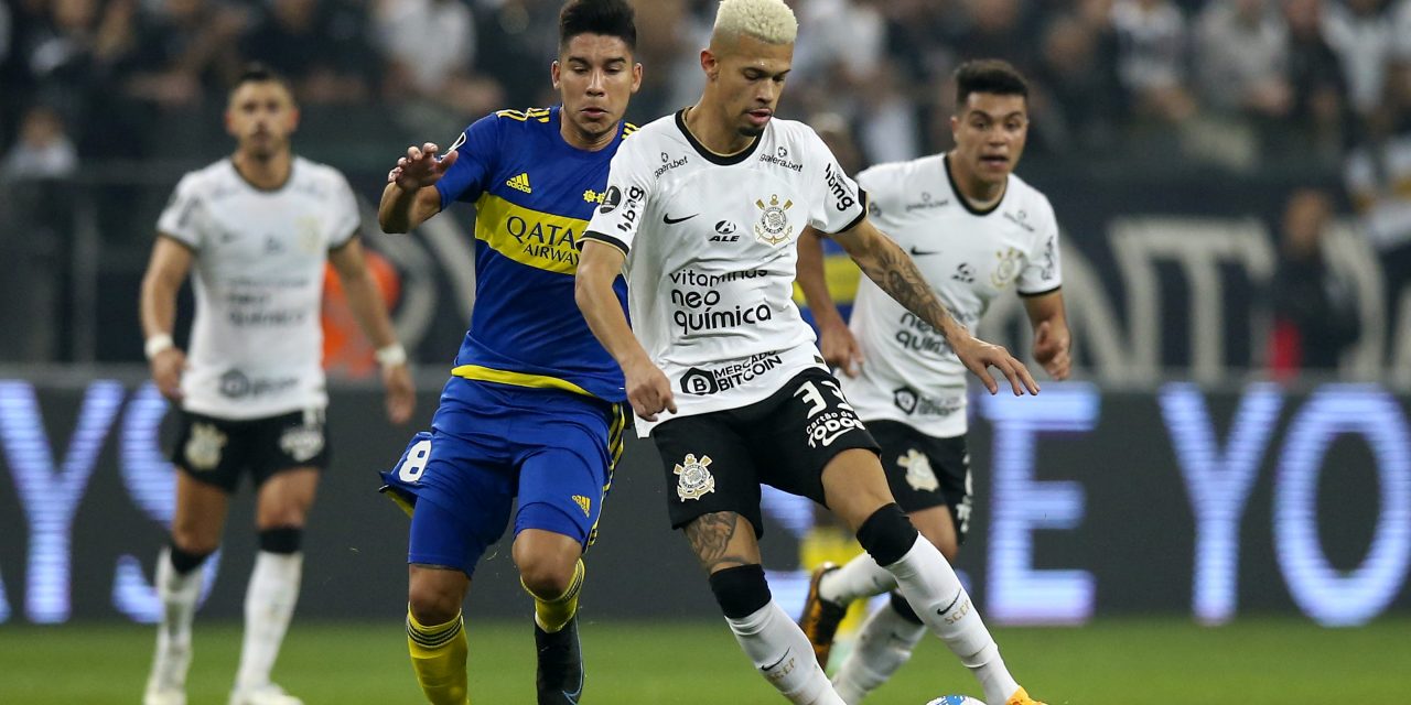 Antes de enfrentar a Boca, Corinthians vendió un futbolista a Europa