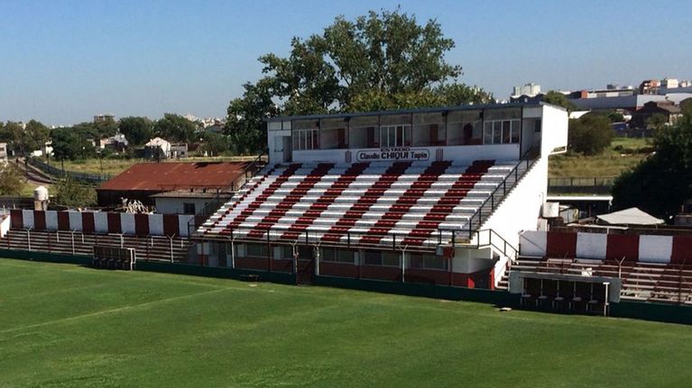 Polémica en Argentina: se habilitó un estadio de apenas 4.500 espectadores para la Primera División