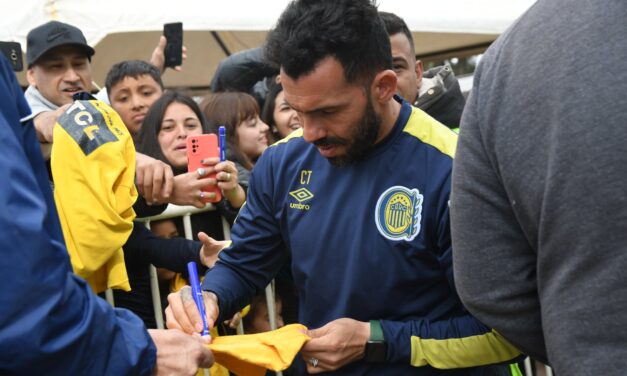 Escándalo en Argentina: denuncian judicialmente a Carlos Tévez por no tener el título de entrenador