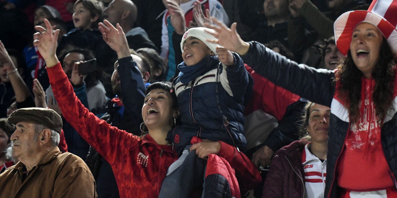 Enorme gesto en Argentina: Un futbolista de Unión de Santa Fe pide en su contra que se haga una obra solidaria por cada objetivo que él cumpla