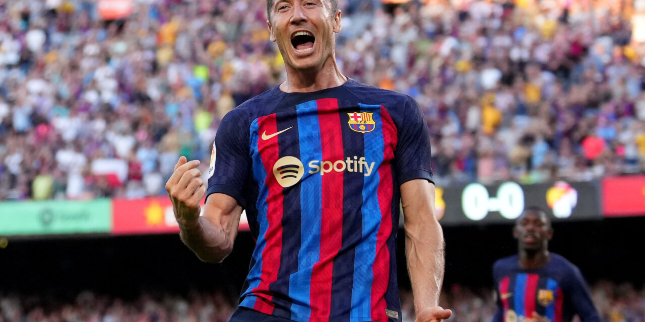 Vídeo fantástico: Lewandowski fue sometido por el Barcelona al desafío ‘Decisiones imposibles’ y así contesto…