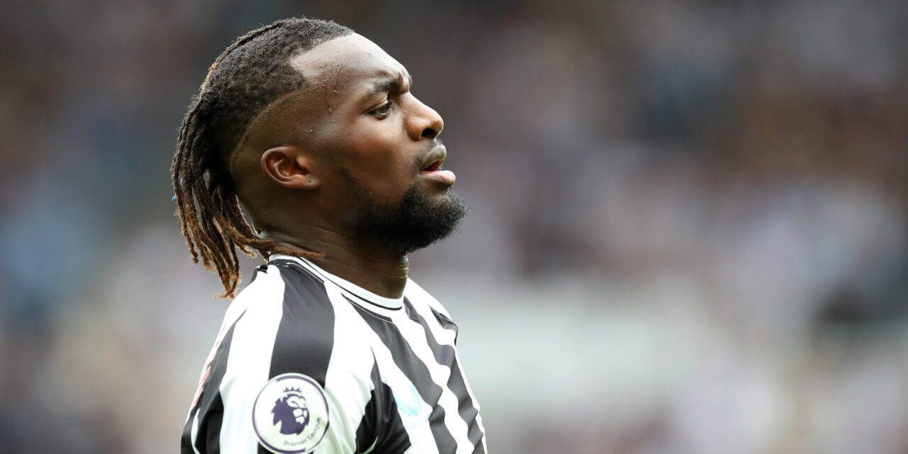 A un jugador del Newcastle le pidieron un autógrafo y él les regaló un Rolex