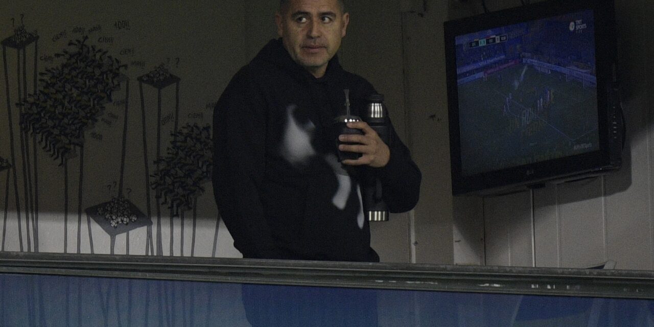 El Santos de Brasil podría arrebatarle a Riquelme el entrenador que busca para Boca