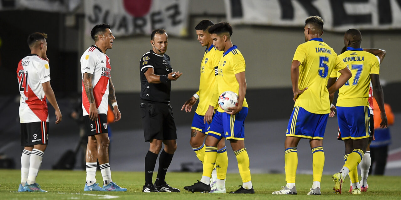 Así les fue a River y Boca con Darío Herrera como árbitro