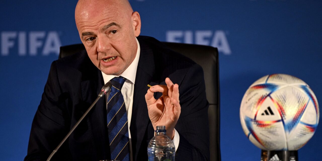 Infantino defiende a Qatar: «Europa debería pedirle perdón al mundo…»