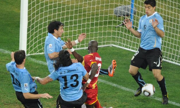 La confesión de un jugador de Ghana «Si yo seria Luis Suárez, habría hecho lo mismo»