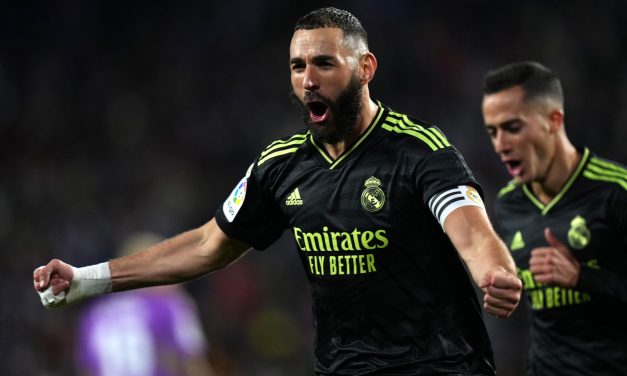 Benzema rescata al Madrid de una noche complicada en Valladolid y deja a los blancos punteros de La Liga a un día de cerrar el 2022
