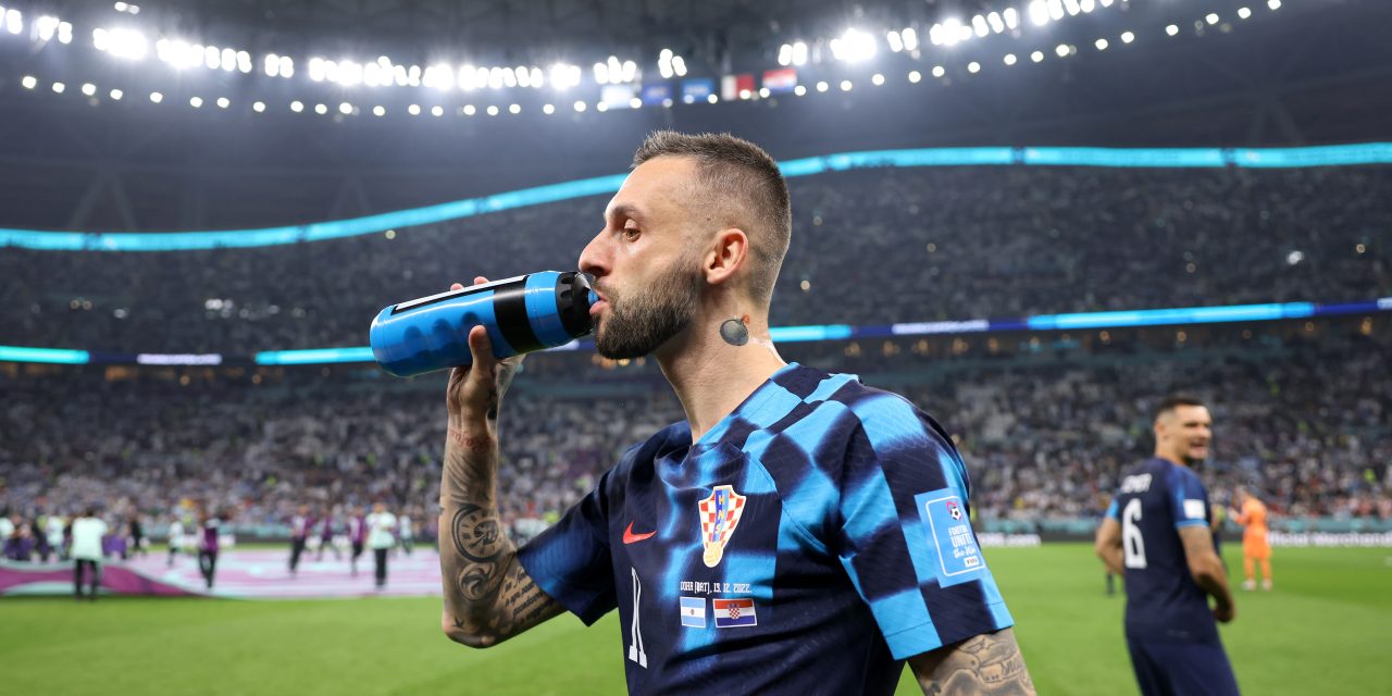 Marcelo Brozovic, el volante que le interesa a Xavi para reemplazar a Busquets