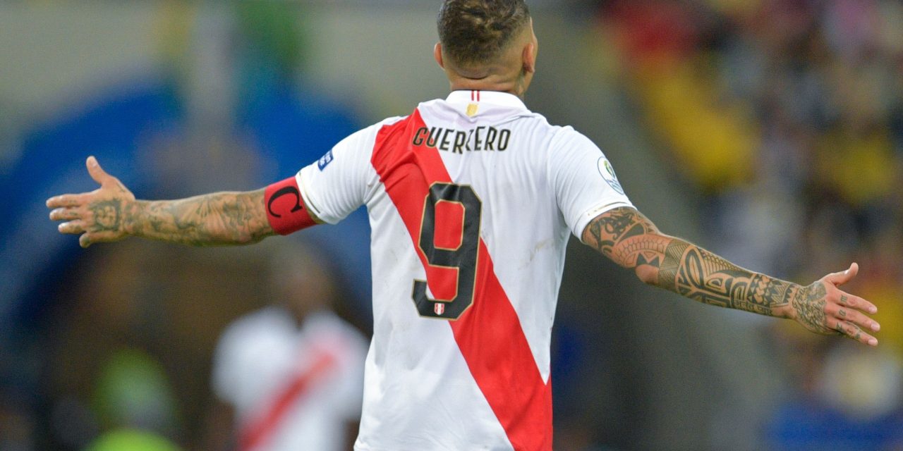 Paolo Guerrero llega a Racing ¿Quiénes son los otros futbolistas de Perú que jugaron en la Academia?