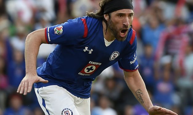 En México se arrepienten: Se retiro Mariano Pavone, un tanque que debió seguir en Cruz Azul…
