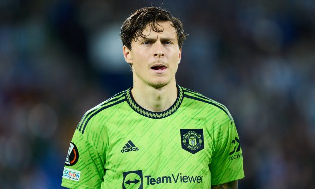 La decisión del Manchester United con Victor Lindelof