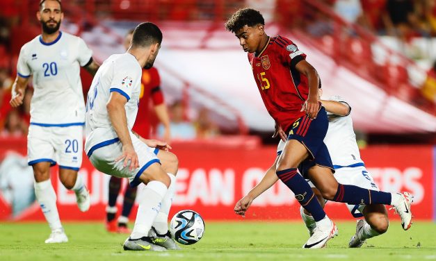 Crónica: España 6-0 Chipre: Otra noche de fiesta en Granada para la Selección Española